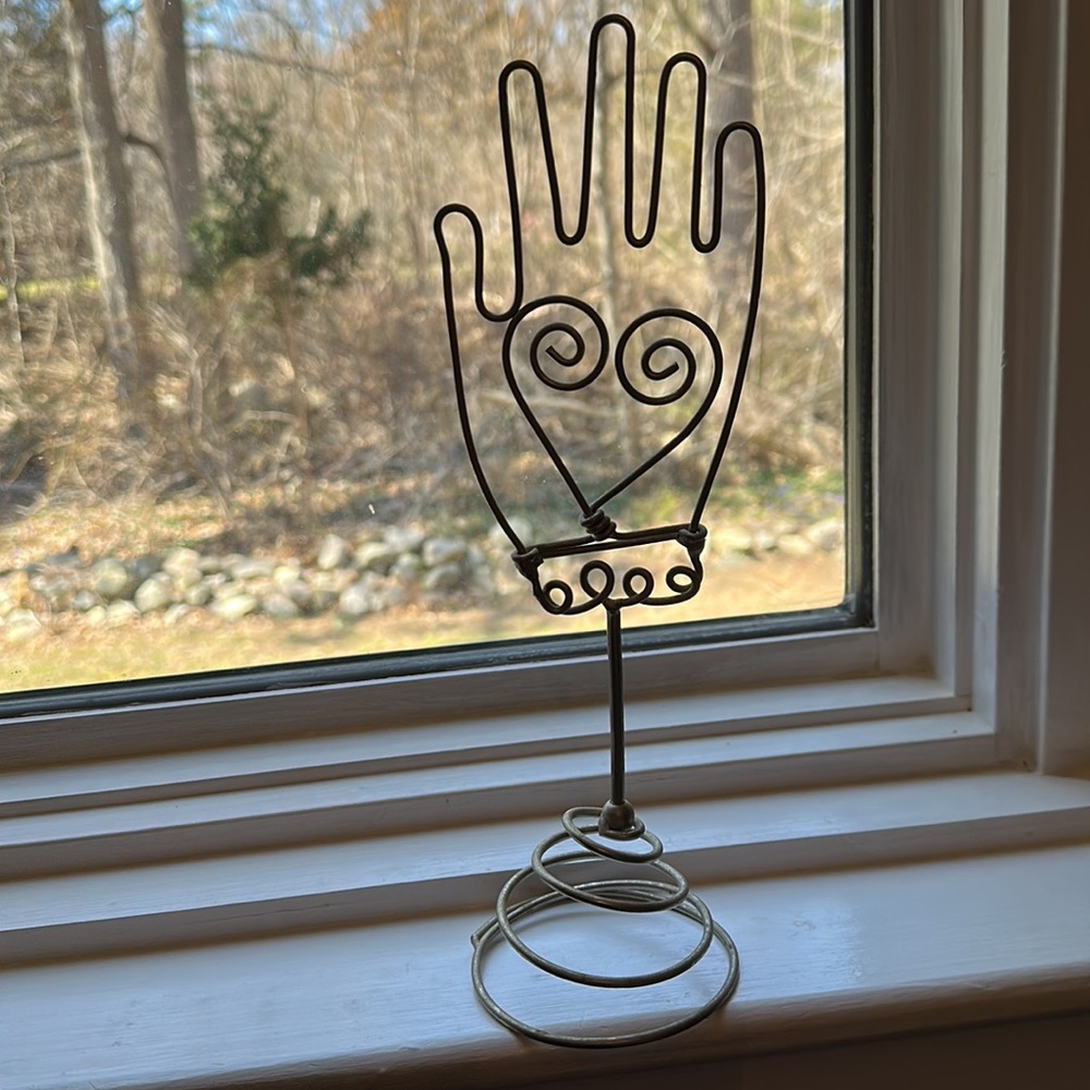 Standing Wire Hand to display jewelry or decor - Picture 2 of 5